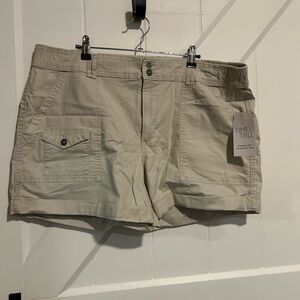 Time and Tru Beige Utility Shorts